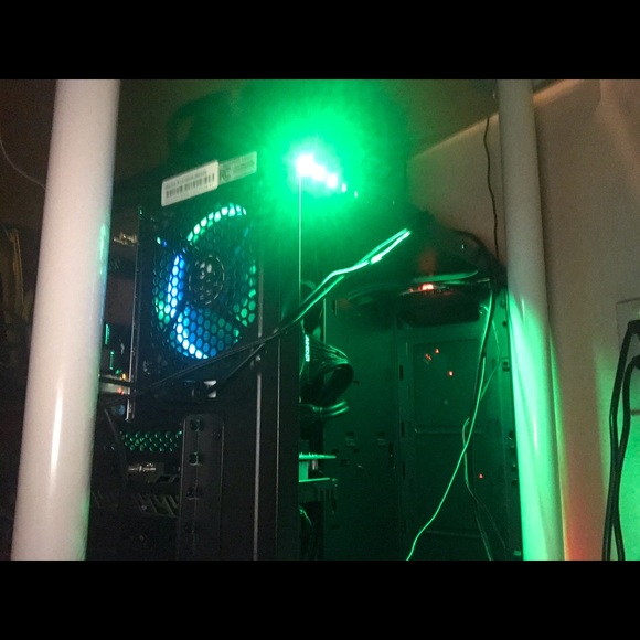 Gaming PC - Picture 2 of 3